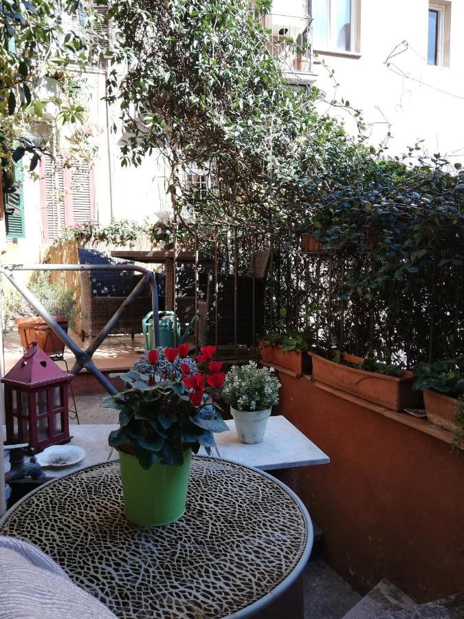 Apartments Campo De Fiori Roma Exterior foto